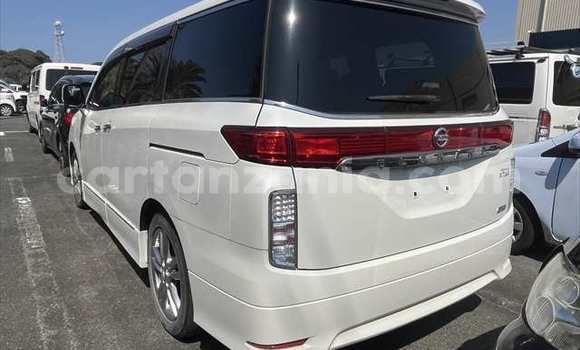 Nunua Ilio tumika Nissan Elgrand Nyeupe Gari ndani ya Arusha nchini Arusha Nunua Ilio tumika Nissan Elgrand Nyeupe Gari ndani ya Arusha nchini Arusha