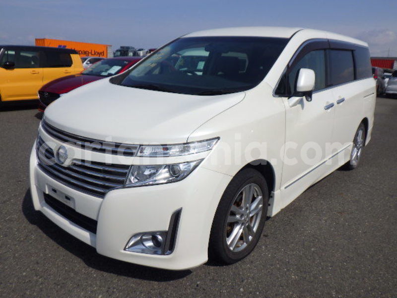 Big with watermark nissan elgrand arusha arusha 22710