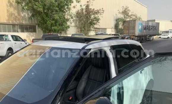 Buy Used Land Rover Range Rover Velar White Car in Arusha in Arusha Buy Used Land Rover Range Rover Velar White Car in Arusha in Arusha