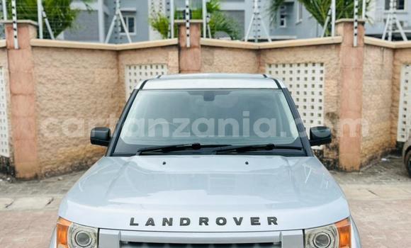 Buy Import Land Rover Discovery Silver Car in Dar es Salaam in Dar es Salaam