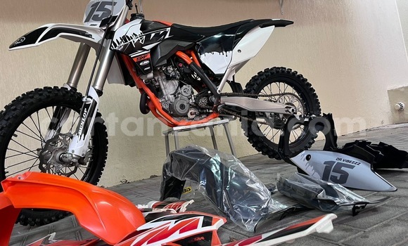 Buy Used KTM 250 Beige Bike in Arusha in Arusha Buy Used KTM 250 Beige Bike in Arusha in Arusha