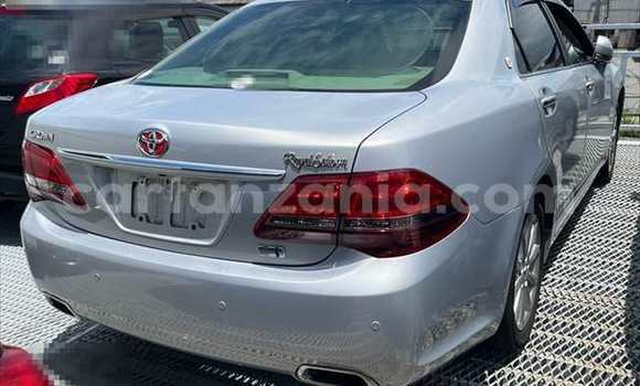 Buy Used Toyota Crown Other Car in Dar es Salaam in Dar es Salaam Buy Used Toyota Crown Other Car in Dar es Salaam in Dar es Salaam