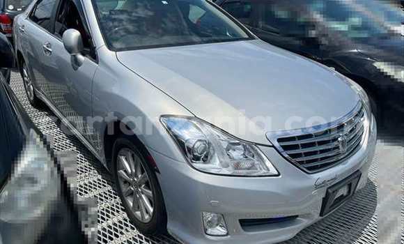 Buy Used Toyota Crown Other Car in Dar es Salaam in Dar es Salaam Buy Used Toyota Crown Other Car in Dar es Salaam in Dar es Salaam