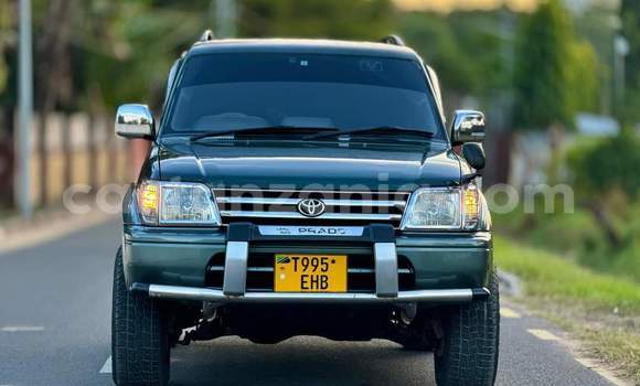 Buy Used Toyota Land Cruiser Prado Green Car in Dar es Salaam in Dar es Salaam