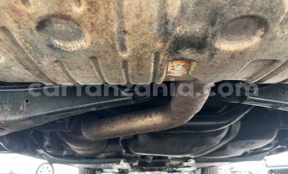 Buy Used Volkswagen Golf White Car in Dar es Salaam in Dar es Salaam Buy Used Volkswagen Golf White Car in Dar es Salaam in Dar es Salaam