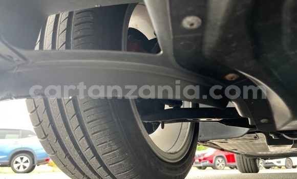 Buy Used Volkswagen Golf White Car in Dar es Salaam in Dar es Salaam Buy Used Volkswagen Golf White Car in Dar es Salaam in Dar es Salaam