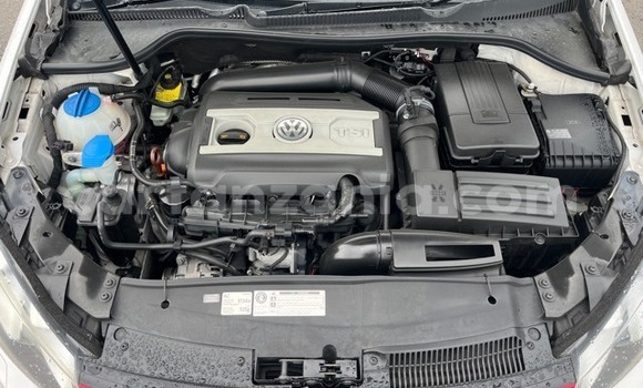 Buy Used Volkswagen Golf White Car in Dar es Salaam in Dar es Salaam Buy Used Volkswagen Golf White Car in Dar es Salaam in Dar es Salaam