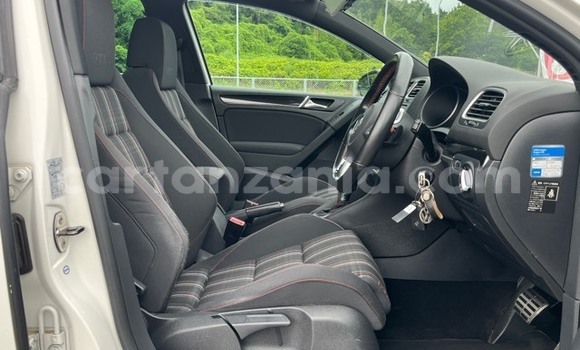 Buy Used Volkswagen Golf White Car in Dar es Salaam in Dar es Salaam Buy Used Volkswagen Golf White Car in Dar es Salaam in Dar es Salaam