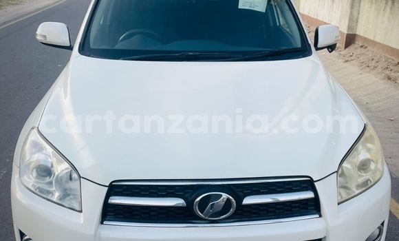 Nunua Ilio tumika Toyota RAV4 Nyeupe Gari ndani ya Dar es Salaam nchini Dar es Salaam Nunua Ilio tumika Toyota RAV4 Nyeupe Gari ndani ya Dar es Salaam nchini Dar es Salaam