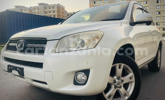 Nunua Ilio tumika Toyota RAV4 Nyeupe Gari ndani ya Dar es Salaam nchini Dar es Salaam Nunua Ilio tumika Toyota RAV4 Nyeupe Gari ndani ya Dar es Salaam nchini Dar es Salaam