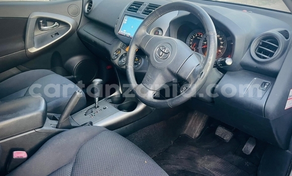 Nunua Ilio tumika Toyota RAV4 Nyeupe Gari ndani ya Dar es Salaam nchini Dar es Salaam Nunua Ilio tumika Toyota RAV4 Nyeupe Gari ndani ya Dar es Salaam nchini Dar es Salaam