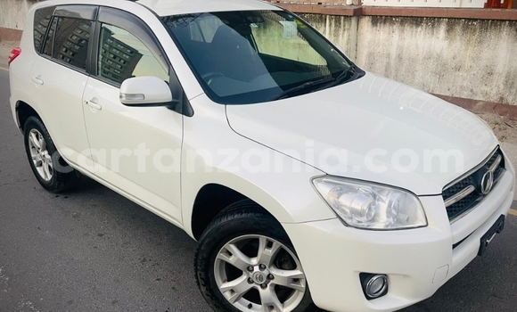 Nunua Ilio tumika Toyota RAV4 Nyeupe Gari ndani ya Dar es Salaam nchini Dar es Salaam Nunua Ilio tumika Toyota RAV4 Nyeupe Gari ndani ya Dar es Salaam nchini Dar es Salaam