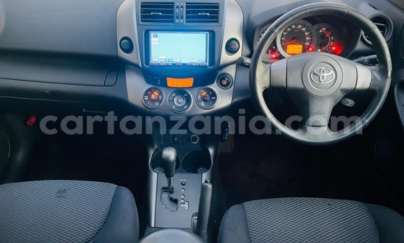 Nunua Ilio tumika Toyota RAV4 Nyeupe Gari ndani ya Dar es Salaam nchini Dar es Salaam Nunua Ilio tumika Toyota RAV4 Nyeupe Gari ndani ya Dar es Salaam nchini Dar es Salaam