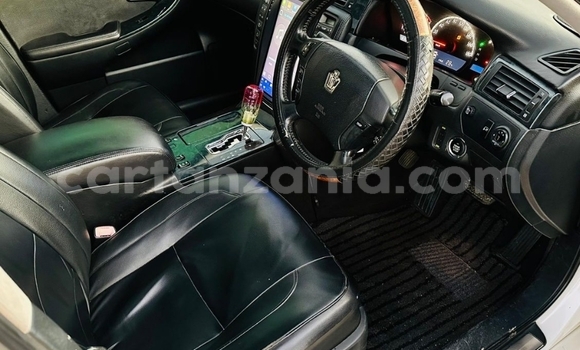 Nunua Ilio tumika Toyota Crown Nyeupe Gari ndani ya Dar es Salaam nchini Dar es Salaam Nunua Ilio tumika Toyota Crown Nyeupe Gari ndani ya Dar es Salaam nchini Dar es Salaam