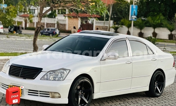 Nunua Ilio tumika Toyota Crown Nyeupe Gari ndani ya Dar es Salaam nchini Dar es Salaam Nunua Ilio tumika Toyota Crown Nyeupe Gari ndani ya Dar es Salaam nchini Dar es Salaam