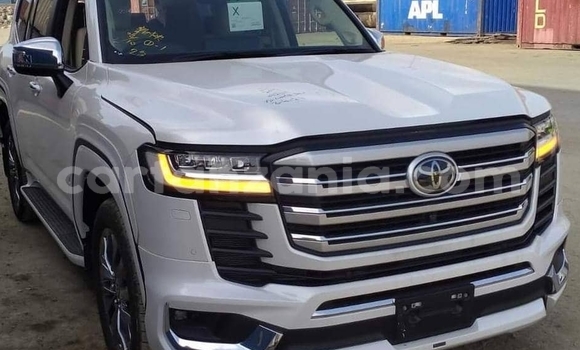 Buy New Toyota Land Cruiser White Car in Dar es Salaam in Dar es Salaam Buy New Toyota Land Cruiser White Car in Dar es Salaam in Dar es Salaam