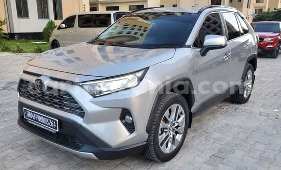 Nunua Ilio tumika Toyota RAV4 Nyingine Gari ndani ya Dar es Salaam nchini Dar es Salaam Nunua Ilio tumika Toyota RAV4 Nyingine Gari ndani ya Dar es Salaam nchini Dar es Salaam