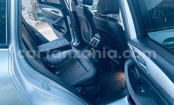 Nunua Ilio tumika BMW X3 Nyingine Gari ndani ya Dar es Salaam nchini Dar es Salaam Nunua Ilio tumika BMW X3 Nyingine Gari ndani ya Dar es Salaam nchini Dar es Salaam