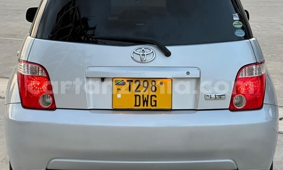 Buy Used Toyota IST Silver Car in Dar es Salaam in Dar es Salaam Buy Used Toyota IST Silver Car in Dar es Salaam in Dar es Salaam