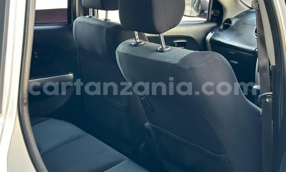Buy Used Toyota IST Silver Car in Dar es Salaam in Dar es Salaam Buy Used Toyota IST Silver Car in Dar es Salaam in Dar es Salaam