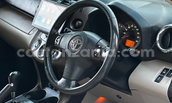 Nunua Ilio tumika Toyota Vanguard Nyeusi Gari ndani ya Dar es Salaam nchini Dar es Salaam Nunua Ilio tumika Toyota Vanguard Nyeusi Gari ndani ya Dar es Salaam nchini Dar es Salaam