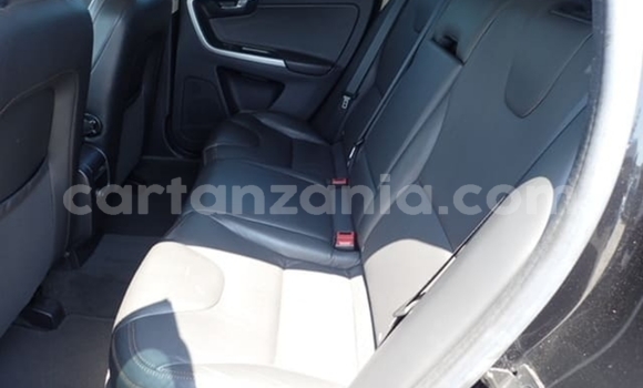 Nunua Imported Volvo XC60 Nyeusi Gari ndani ya Dar es Salaam nchini Dar es Salaam Nunua Imported Volvo XC60 Nyeusi Gari ndani ya Dar es Salaam nchini Dar es Salaam