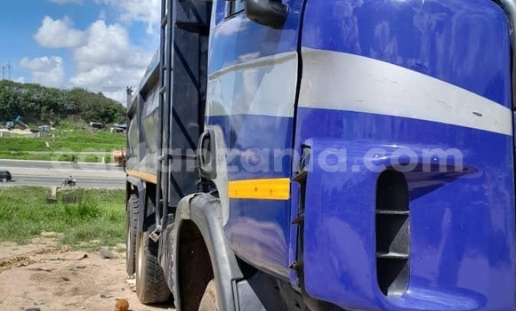 Buy Used Scania 113–320 Blue Truck in Dar es Salaam in Dar es Salaam Buy Used Scania 113–320 Blue Truck in Dar es Salaam in Dar es Salaam
