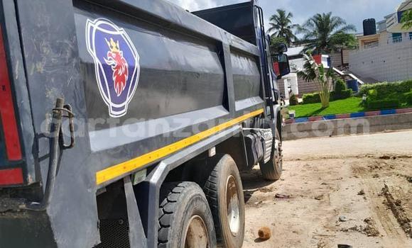 Buy Used Scania 113–320 Blue Truck in Dar es Salaam in Dar es Salaam Buy Used Scania 113–320 Blue Truck in Dar es Salaam in Dar es Salaam