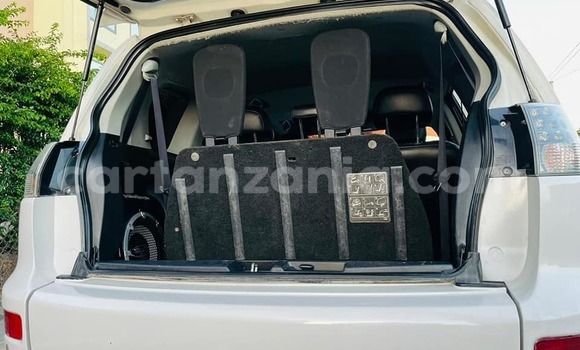 Buy Used Mitsubishi Outlander White Car in Bagamoyo in Pwani Buy Used Mitsubishi Outlander White Car in Bagamoyo in Pwani