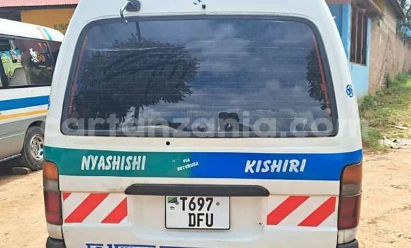 Buy Used Toyota Hiace Other Car in Bagamoyo in Pwani Buy Used Toyota Hiace Other Car in Bagamoyo in Pwani