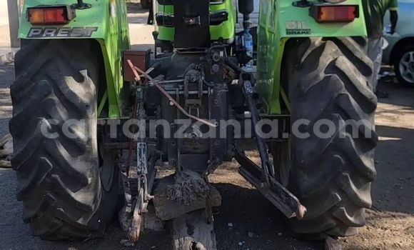 Buy Used Caterpillar 120 Green Truck in Babati Urban in Manyara Buy Used Caterpillar 120 Green Truck in Babati Urban in Manyara