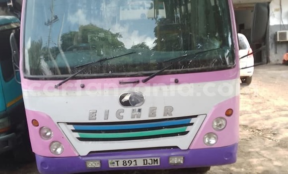 Nunua Ilio tumika Mini Hatch Nyingine Gari ndani ya Vijijini vya Babati nchini Manyara Nunua Ilio tumika Mini Hatch Nyingine Gari ndani ya Vijijini vya Babati nchini Manyara