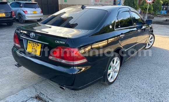 Buy Used Toyota Crown Black Car in Babati Rural in Manyara Buy Used Toyota Crown Black Car in Babati Rural in Manyara