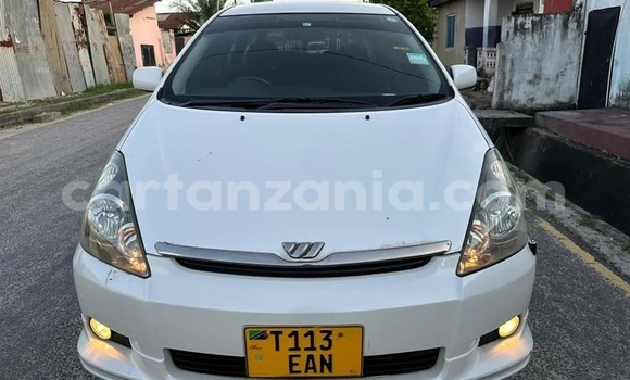 Buy Used Toyota Wish White Car in Bahi in Dodoma
