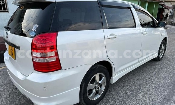 Buy Used Toyota Wish White Car in Bahi in Dodoma Buy Used Toyota Wish White Car in Bahi in Dodoma
