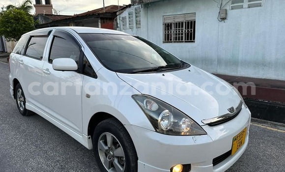 Buy Used Toyota Wish White Car in Bahi in Dodoma Buy Used Toyota Wish White Car in Bahi in Dodoma
