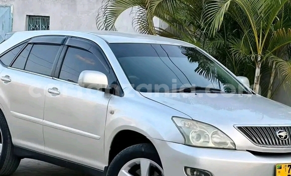 Buy Used Toyota Harrier Silver Car in Dar es Salaam in Dar es Salaam