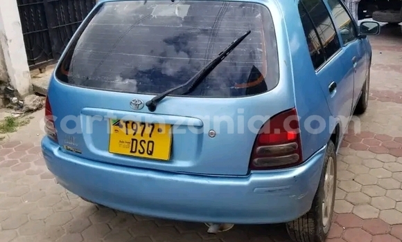 Nunua Ilio tumika Toyota Starlet Bluu Gari ndani ya Dodoma nchini Dodoma