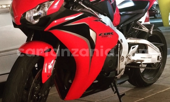 Buy Used Honda CBR 1000 RR Red Bike in Arusha in Arusha Buy Used Honda CBR 1000 RR Red Bike in Arusha in Arusha