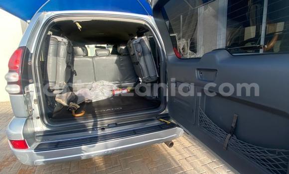 Nunua Ilio tumika Toyota Land Cruiser Prado Fedha Gari ndani ya Dar es Salaam nchini Dar es Salaam Nunua Ilio tumika Toyota Land Cruiser Prado Fedha Gari ndani ya Dar es Salaam nchini Dar es Salaam