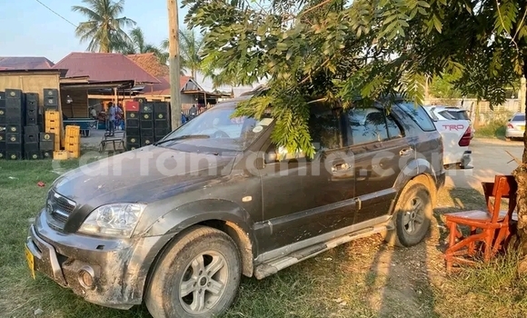 Nunua Ilio tumika Kia Sorento Nyeusi Gari ndani ya Buhigwe nchini Kigoma Nunua Ilio tumika Kia Sorento Nyeusi Gari ndani ya Buhigwe nchini Kigoma