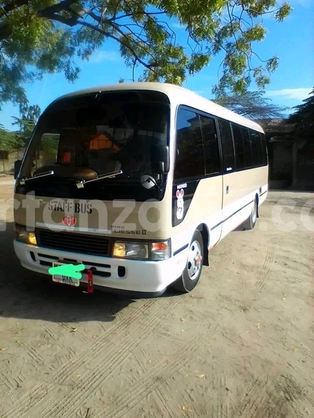 Big with watermark toyota coaster kigoma buhigwe 22980