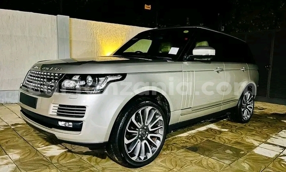 Nunua Ilio tumika Range Rover Evoque Nyeusi Gari ndani ya Buhigwe nchini Kigoma Nunua Ilio tumika Range Rover Evoque Nyeusi Gari ndani ya Buhigwe nchini Kigoma