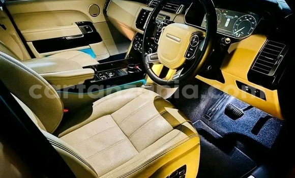 Nunua Ilio tumika Range Rover Evoque Nyeusi Gari ndani ya Buhigwe nchini Kigoma Nunua Ilio tumika Range Rover Evoque Nyeusi Gari ndani ya Buhigwe nchini Kigoma