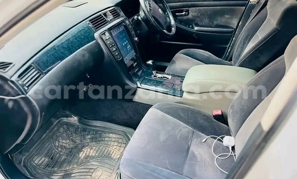 Buy Used Toyota Crown Other Car in Buhigwe in Kigoma Buy Used Toyota Crown Other Car in Buhigwe in Kigoma