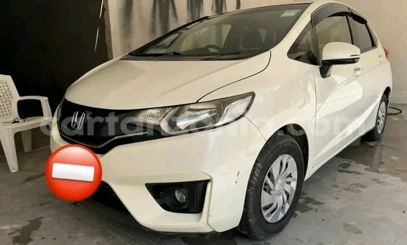 Nunua Ilio tumika Honda FIT Nyeupe Gari ndani ya Ileje nchini Songwe Nunua Ilio tumika Honda FIT Nyeupe Gari ndani ya Ileje nchini Songwe