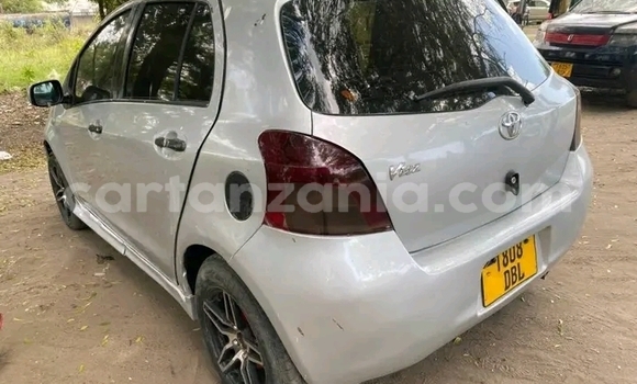Nunua Ilio tumika Toyota Vitz Nyingine Gari ndani ya Buhigwe nchini Kigoma Nunua Ilio tumika Toyota Vitz Nyingine Gari ndani ya Buhigwe nchini Kigoma