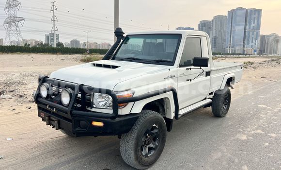 Buy Import Toyota Land Cruiser White Car in Dar es Salaam in Dar es Salaam Buy Import Toyota Land Cruiser White Car in Dar es Salaam in Dar es Salaam