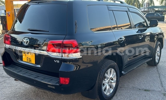 Buy Used Toyota Land Cruiser Black Car in Dar es Salaam in Dar es Salaam Buy Used Toyota Land Cruiser Black Car in Dar es Salaam in Dar es Salaam