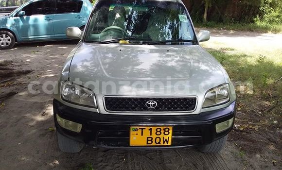 Buy Used Toyota RAV4 Silver Car in Dar es Salaam in Dar es Salaam Buy Used Toyota RAV4 Silver Car in Dar es Salaam in Dar es Salaam